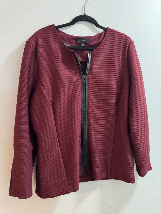 Donna Morgan Jackets & Blazers - Mark Zunino Women's Ribbed Zip-Front Jacket in Burgundy